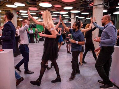 Vrchní eventový číšník